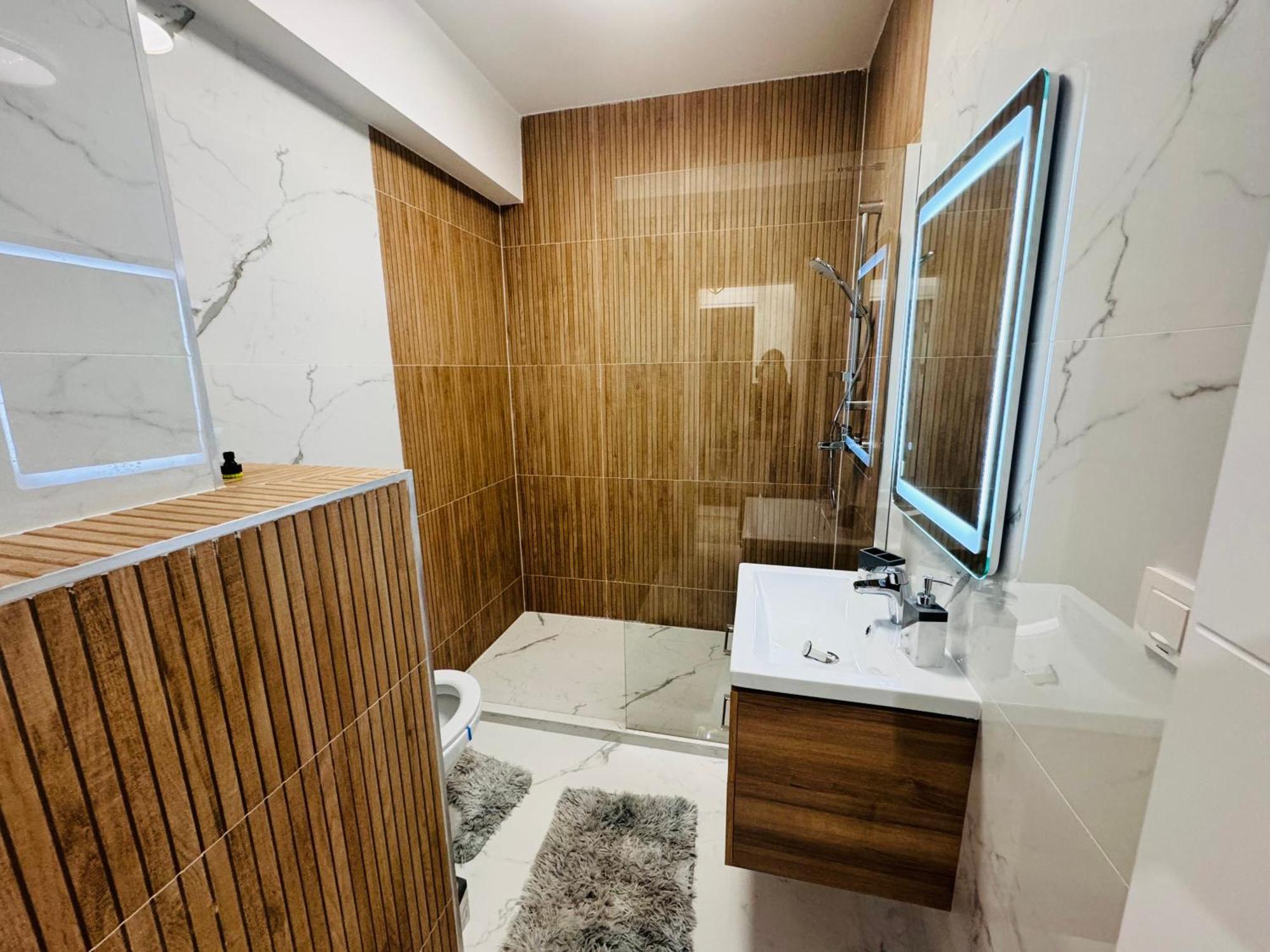 Luxury Apartment Sinuhe Brașov Exterior foto